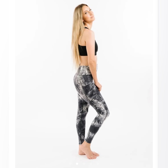 Zyia Storm Hendrix Pocket Soft n Snug Hi-rise Legging 28" - Picture 3 of 8